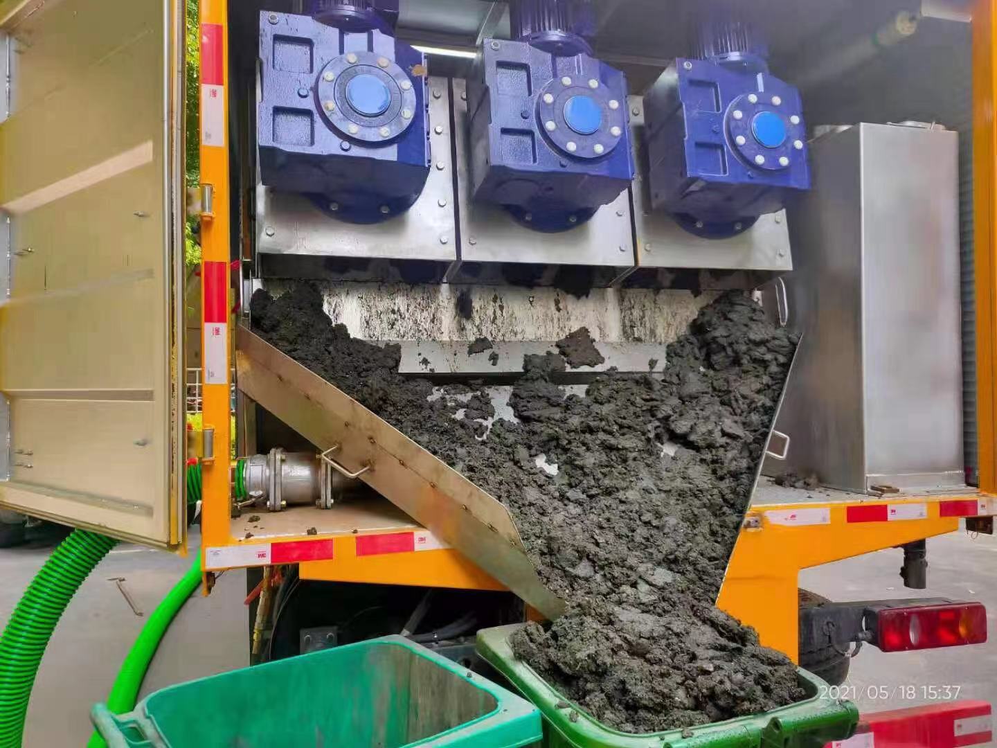 托喀依乡化粪池清掏城市维护站-泥浆净化干湿分离处理